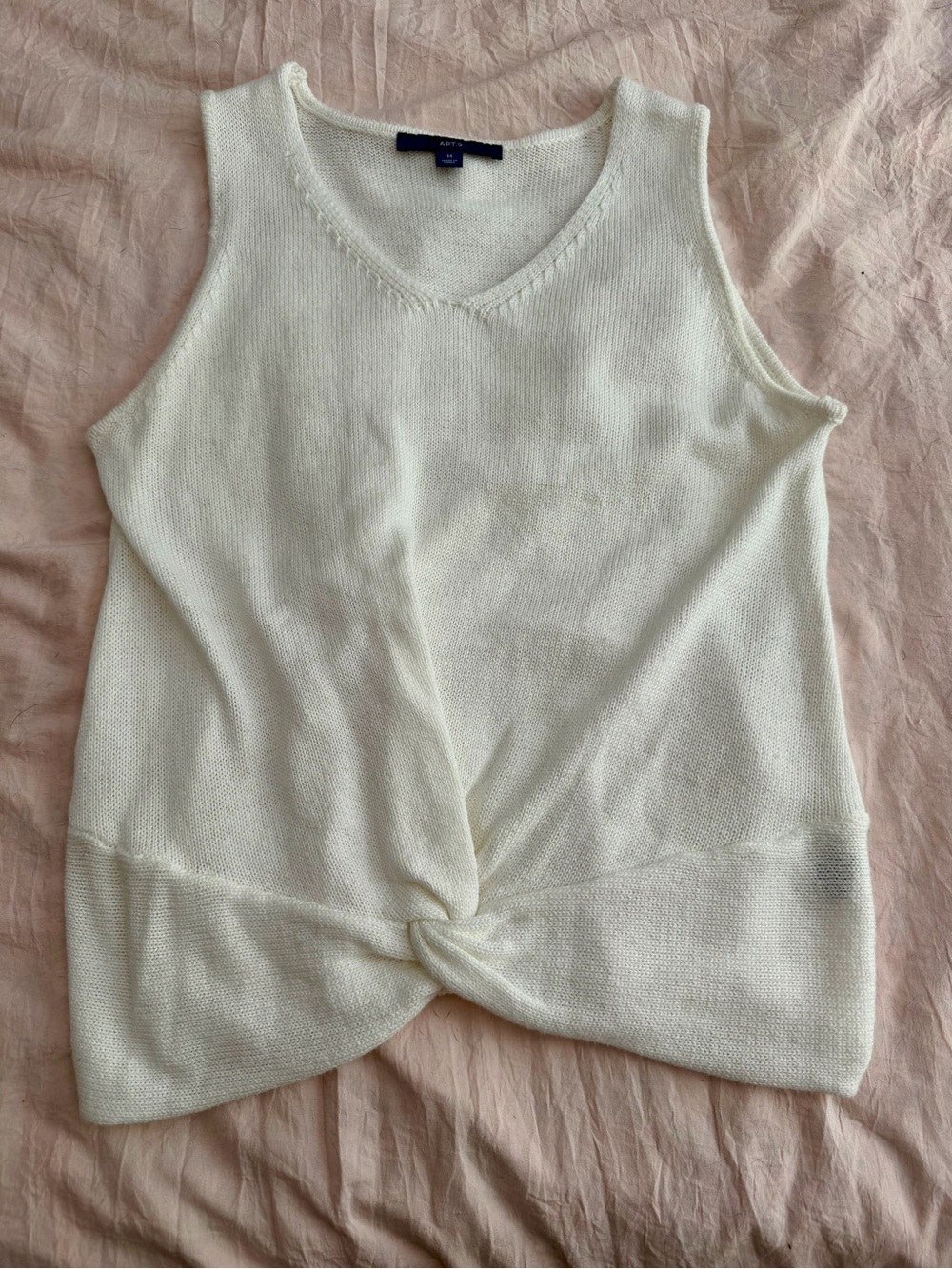 APT. 9 Ivory Sleeveless Knit Top | Size Medium